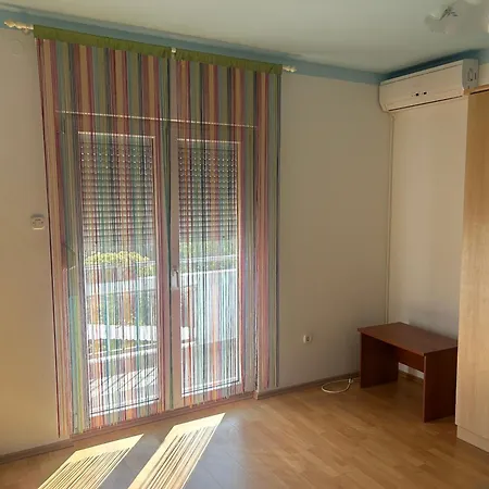 Guest house Ana 3*