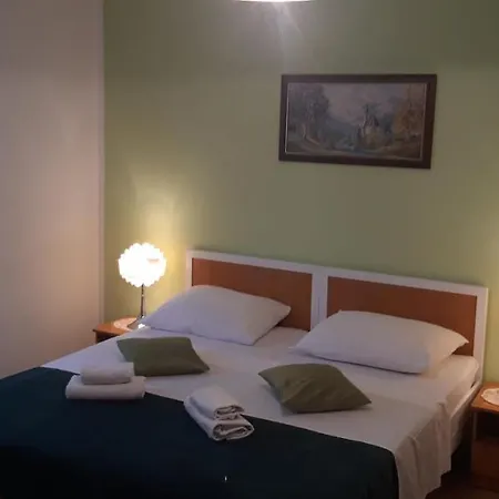 Ana Guest house